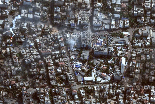  A satellite image shows Al-Shifa hospital, amid the ongoing conflict between Israel and the Palestinian Islamist group Hamas, in Gaza November 11, 2023. (photo credit: MAXAR TECHNOLOGY/HANDOUT VIA REUTERS)