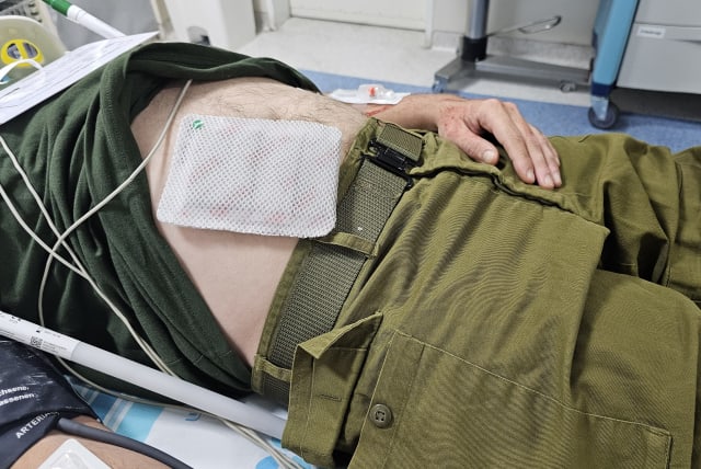  Image of Israeli solider using thermal patch  (photo credit:  RAMBAM HEALTH CARE CAMPUS)