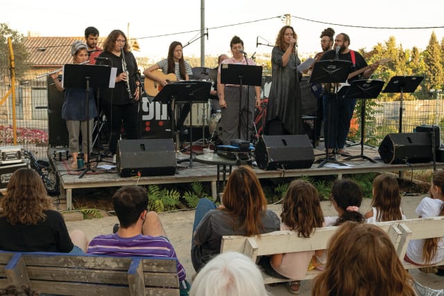  THE JERUSALEM Integrative Orchestra, which will be putting on a pop-rock music performance dedicated to war evacuees on the first night of Hanukkah (photo credit: SHEKEL)