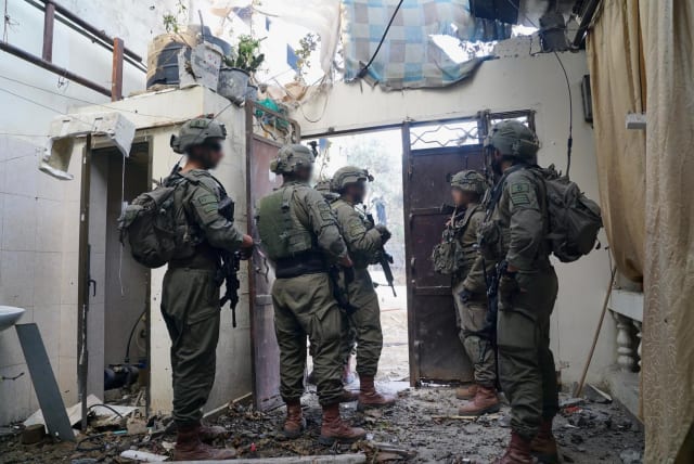 IDF soldiers operate in the Gaza Strip on December 9, 2023 (photo credit: IDF SPOKESPERSON'S UNIT)