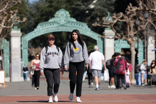  UC Berkeley students (Illustrative). (photo credit: JUSTIN SULLIVAN/GETTY IMAGES)