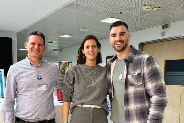  FROM LEFT: Dr. Alexis Mitelpunkt, director of the Daycare Rehabilitation Department at Ichilov, Delta Israel CEO Anat Bogner, and judoka Peter Paltchik.  (photo credit: Courtesy Rahav Communications)