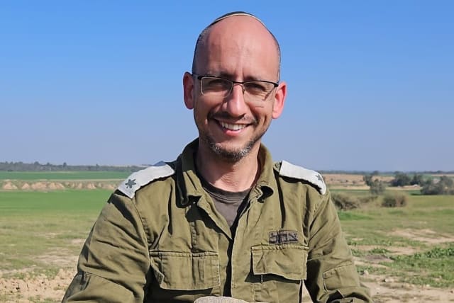  Major (res.) Eliashiv Buhbut with the mortar.  (photo credit: Yair Amitsur, IAA)