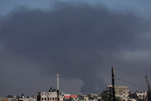  Smoke rises amid the ongoing conflict between Israel and the Palestinian Islamist group Hamas, in Rafah in the southern Gaza Strip, January 21, 2024. (photo credit: IBRAHEEM ABU MUSTAFA/REUTERS)