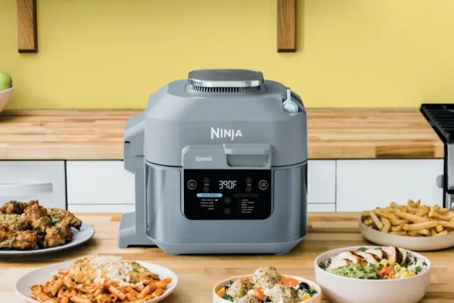  The new Ninja Speedy, model ON403 for cooking fast meals (photo credit: PR)