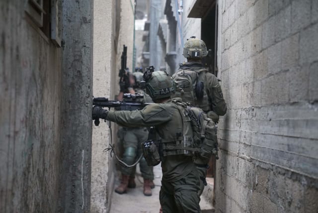  IDF troops of Division 98 on the ground Khan Yunis, January 29, 2024 (photo credit: IDF SPOKESPERSON'S UNIT)