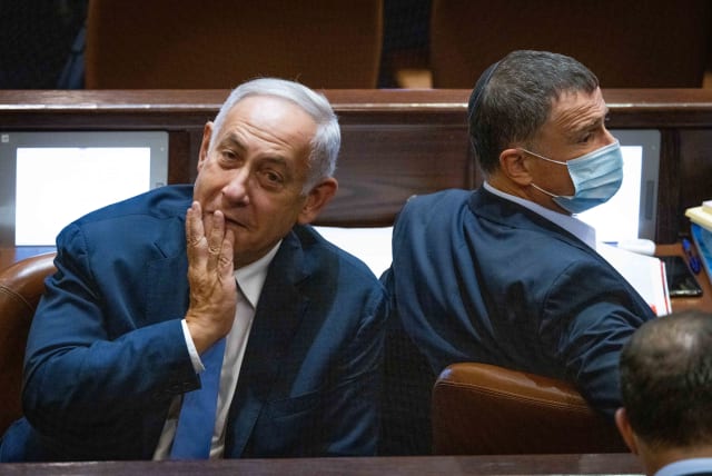  Benjamin Netanyahu and Yuli Edelstein seen at the Knesset on November 4, 2021 (photo credit: YONATAN SINDEL/FLASH90)