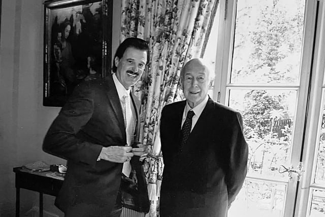  Mike Evans and French President Valery Giscard d’Estaing. (photo credit: From the private album of Mike Evans)