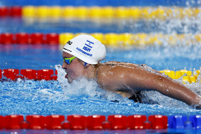  ANASTASIA GORBENKO – swimming with the Israel flag on her cap – made a splash this week at the World Championships in Doha, Qatar, winning a silver medal in the 400m medley and also having the crowd boo her heavily (photo credit: CLODAGH KILCOYNE/REUTERS)