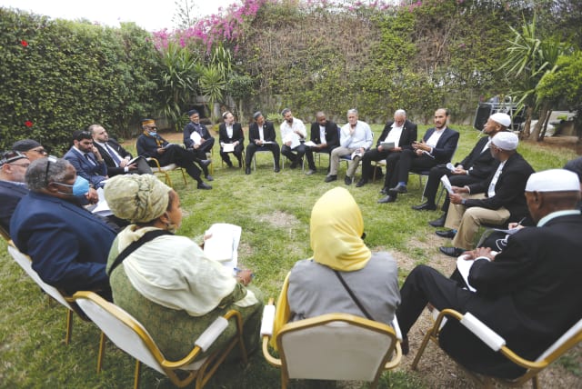  Muslims and Jews learn together during the recent visit to Morocco by a delegation of Israeli rabbis and American imams. (photo credit: OHR TORAH STONE)