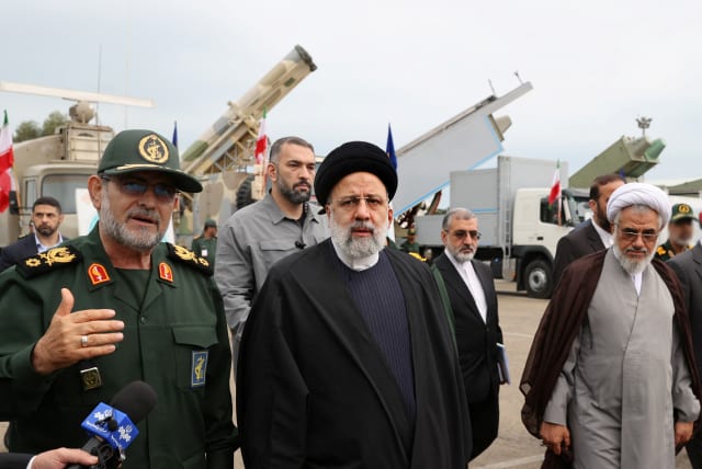  Iranian President Ebrahim Raisi visits the military equipment of IRGC Navy in Bandar Abbas, Iran, February 2, 2024. (photo credit: IRAN'S PRESIDENCY/WANA (WEST ASIA NEWS AGENCY)/HANDOUT VIA REUTERS)
