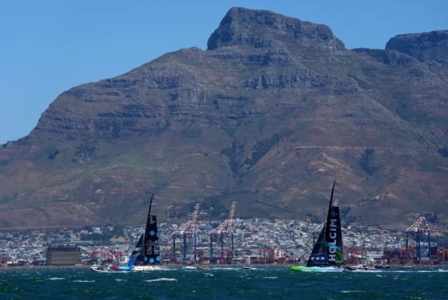  Cape Town  (photo credit: REUTERS/Nic Bothma)