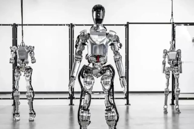  The artificial intelligence robot. "Human" link operation  (photo credit: OpenAI)