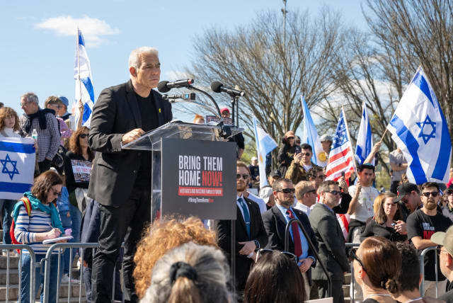 Yair Lapid addresses crowd in DC (photo credit: SHAHAR AZRAN)