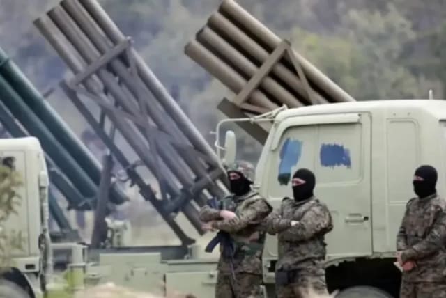  Cohetes Grad utilizados por Hezbolá (photo credit: Alma Research Institute)