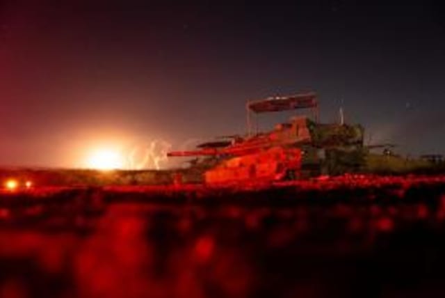  Tanques de la Brigada 401 entran en Rafah oriental, 8 de mayo de 2024 (photo credit: IDF SPOKESPERSON'S UNIT)