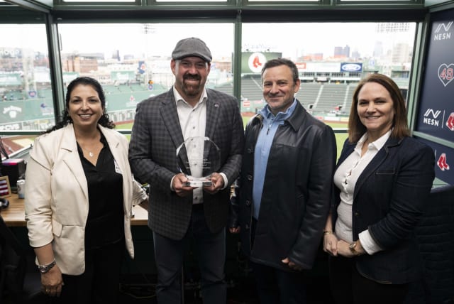 Photo Caption: MLB star Kevin Youkilis honored for his advocacy in standing up against antisemitism with (from left to right) Shira Ruderman, Executive director of Ruderman Family Foundation; Jay Ruderman, President of the Ruderman Family Foundation; and Sharon Shapiro, Community Liaison and Trustee
