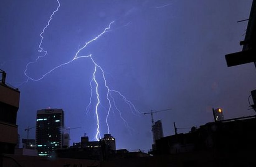 Tel Aviv lightning FOR GALLERY