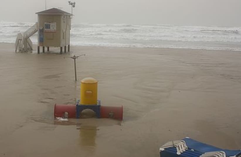 Tel Aviv beach flood FOR GALLERY