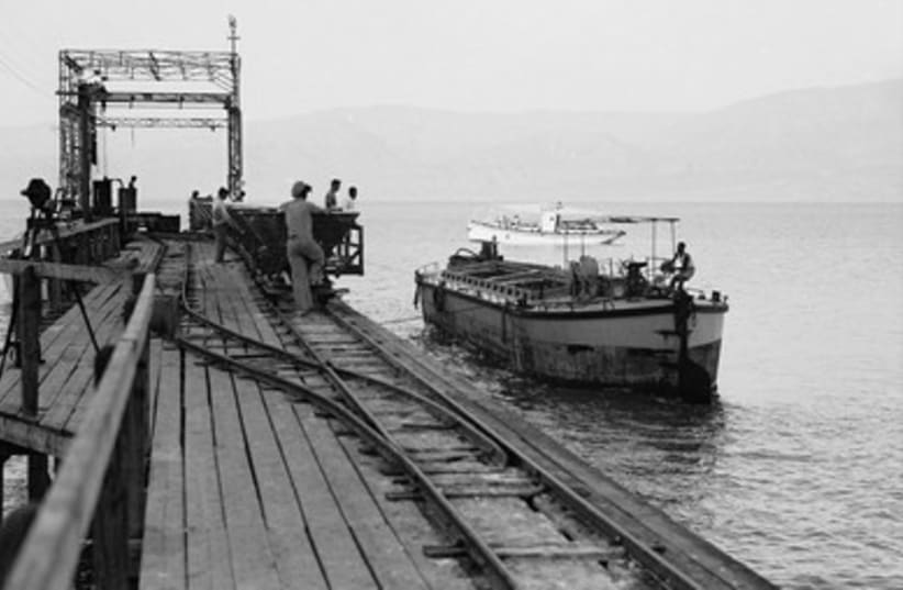 Dead Sea 100-ton barge