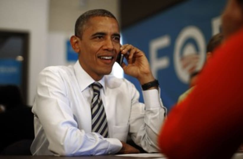 Obama talking to voters on election day 390