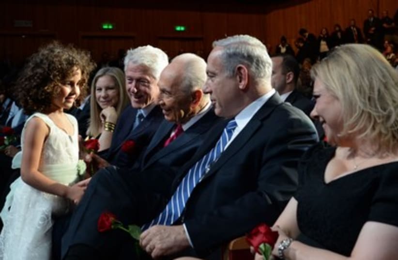 peres receives rose from girl 390