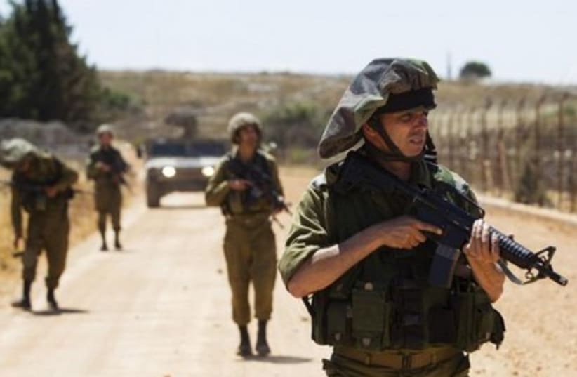 IDF soldier patrol 390