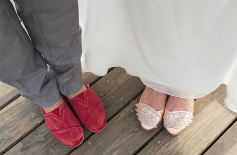 Riina and Esa's beach wedding: The shoes