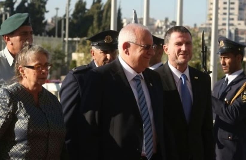 Rivlin arrives at Knesset to be sworn in as president, July 23