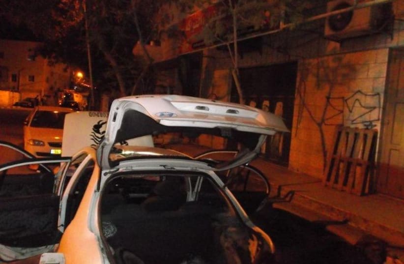 Car in Abu Dis in which three pipe bombs were found