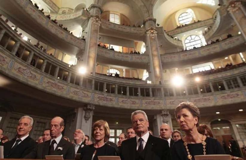 Germans mark the 70th anniversary of the bombing of Dresden