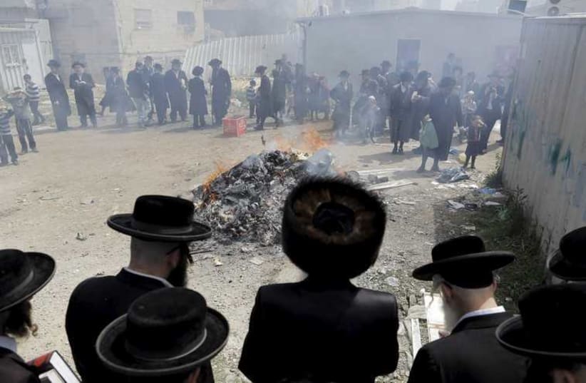 The burning of hametz in Jerusalem ahead of Passover, April 3, 2015